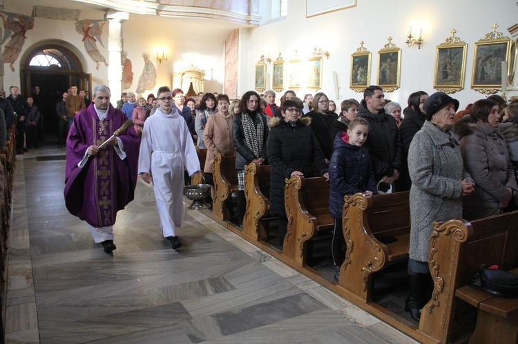 Olszyny. Poświęcenie sztandaru Rycerstwa Niepokalanej