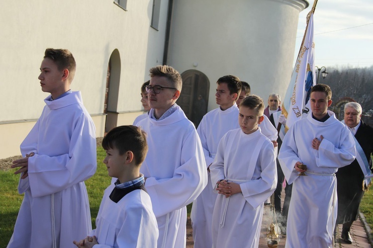 Olszyny. Poświęcenie sztandaru Rycerstwa Niepokalanej