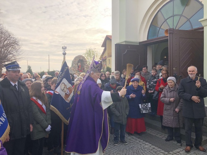 Poświęcenie nastawy ołtarzowej w Stanowicach