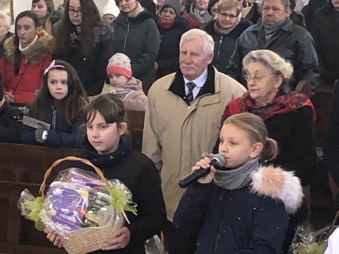 Poświęcenie nastawy ołtarzowej w Stanowicach