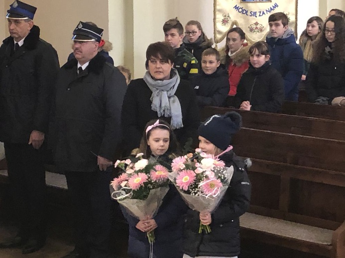 Poświęcenie nastawy ołtarzowej w Stanowicach