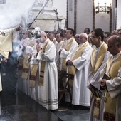 Kardynał Nycz pytał świeckich: Jakich kapłanów dziś potrzeba? 