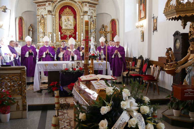 Uroczystości pogrzebowe śp. ks. Wiesława Stolca