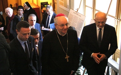 Abp Stanisław Budzik sprawuje honorowy patronat nad wystawą.