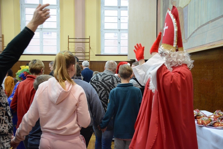 Wnuczęta Maryi w Branicach