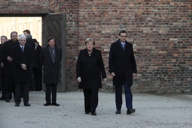 Merkel w Auschwitz-Birkenau: Odczuwam...