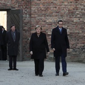 Merkel w Auschwitz-Birkenau: Odczuwam...