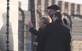 Kanclerz Angela Merkel z wizytą w byłym obozie Auschwitz-Birkenau 