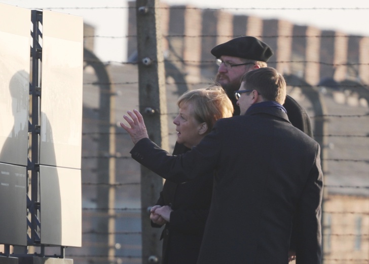 Kanclerz Angela Merkel z wizytą w byłym obozie Auschwitz-Birkenau 