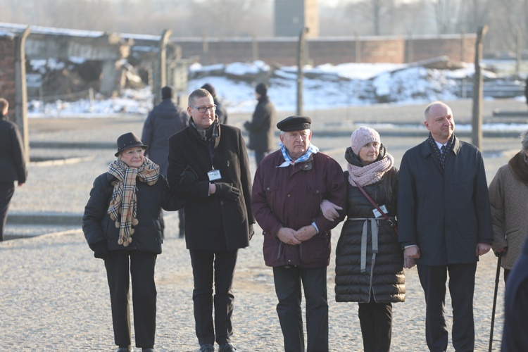 Kanclerz Angela Merkel z wizytą w byłym obozie Auschwitz-Birkenau 