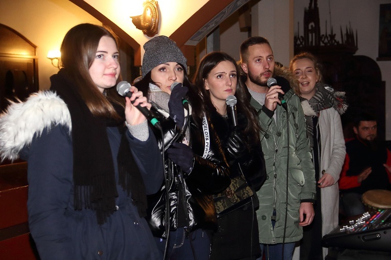 Adwentowe Czuwanie Młodych w Szczecinku