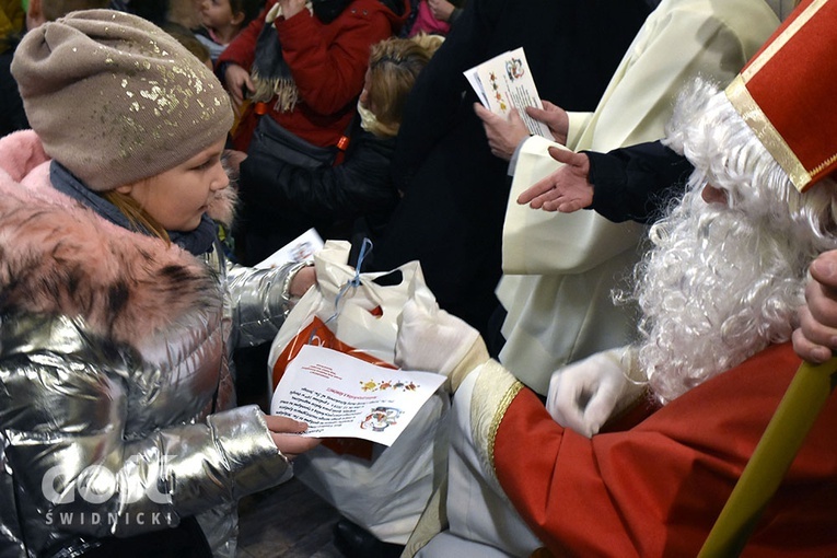 Św. Mikołaj w parafii pw. św. Jerzego i Matki Bożej Różańcowej