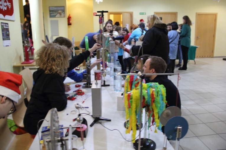 Charytatywne Mikołajki w szkołach jezuitów w Gdyni