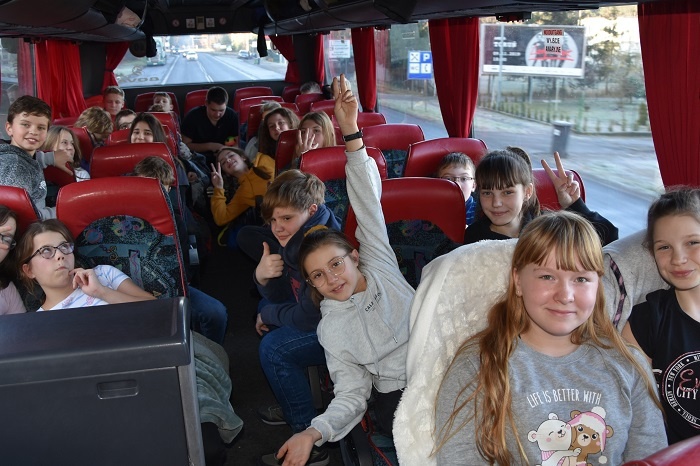 Pielgrzymka młodzieży ze Szczawna do Torunia