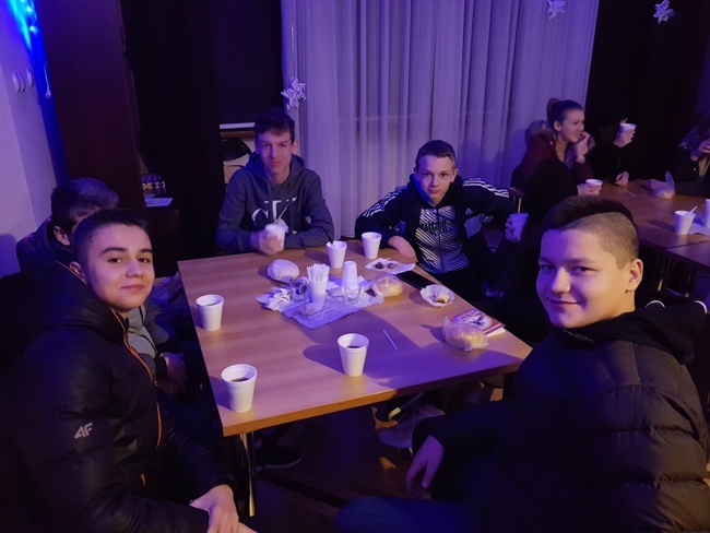 Śniadania po Roratach u św. Stefana