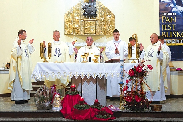 Liturgii przewodniczył metropolita gdański.