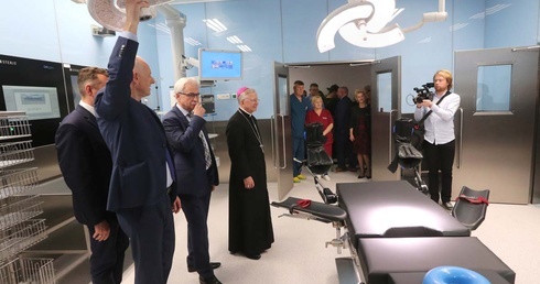 Ok. 50 mln zł kosztowały modernizacja i wyposażenie oddziałów w krakowskich szpitalach im. Narutowicza i Żeromskiego