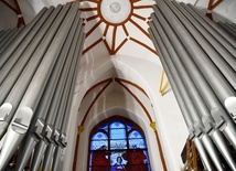 To są teraz największe organy w diecezji. Kościół Mariacki w Słupsku ma nowy instrument