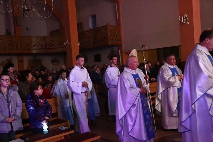 Gnojnik. Poświęcenie ołtarza MB Częstochowskiej i św. Jana Pawła II