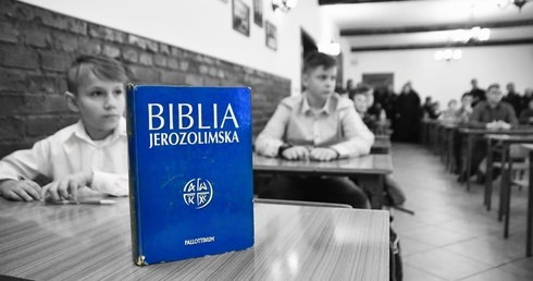 Pismo Święte to nie jest po prostu książka. Ministranci rywalizowali w konkursie biblijnym