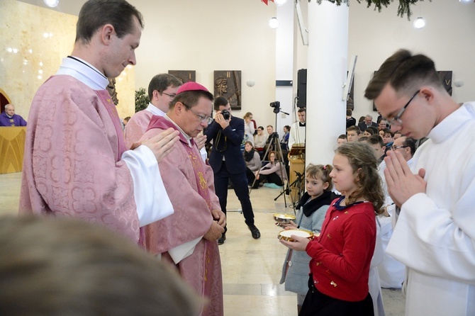 Abp Grzegorz Ryś na Remoncie Małżeńskim w Opolu