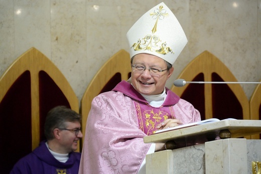 Abp Grzegorz Ryś na Remoncie Małżeńskim w Opolu