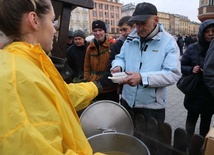 Krakowska kuria: Do abp. Marka Jędraszewskiego nie dotarło zaproszenie na Wigilię dla Osób Bezdomnych i Potrzebujących