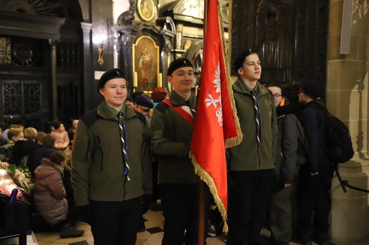 Przekazanie Betlejemskiego Światełka Pokoju na Wawelu