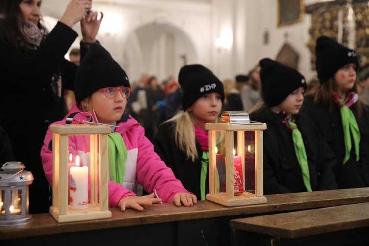 Betlejemskie Światełko Pokoju w Sandomierzu