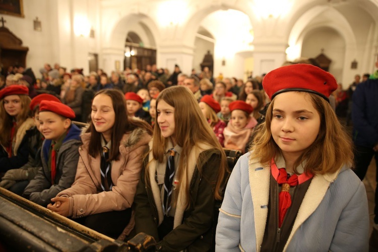 Betlejemskie Światełko Pokoju w Sandomierzu