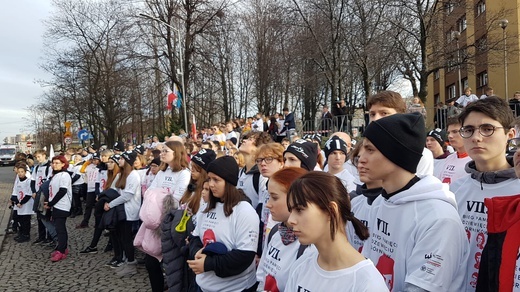 Bieg i uroczystości pod kopalnią Wujek