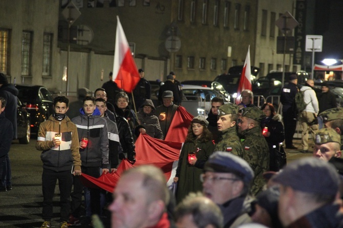 38. rocznica masakry na kopalni Wujek - uroczystości pod krzyżem