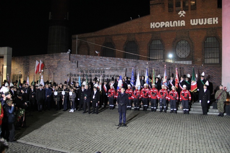 38. rocznica masakry na kopalni Wujek - uroczystości pod krzyżem