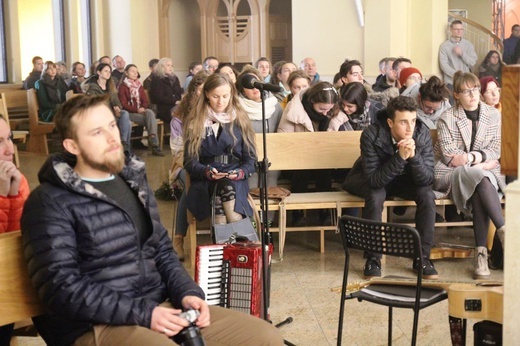 Rekolekcje z o. Tomaszem Nowakiem OP w Cygańskim Lesie