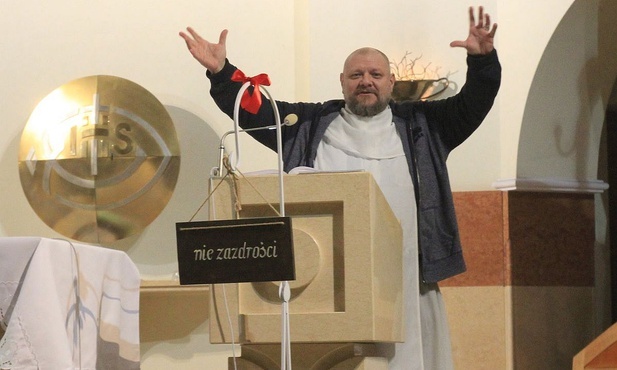 O. Tomasz Nowak OP w salwatoriańskim kościele NMP Królowej Świata w Bielsku-Białej.