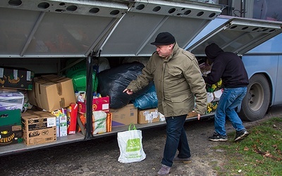 – Zaskoczył mnie, i to bardzo, rozmiar ubóstwa widoczny  na Wołyniu – zauważył Piotr Czepiel, wolontariusz z Tarnobrzega, który pojechał z darami.