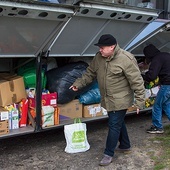 – Zaskoczył mnie, i to bardzo, rozmiar ubóstwa widoczny  na Wołyniu – zauważył Piotr Czepiel, wolontariusz z Tarnobrzega, który pojechał z darami.