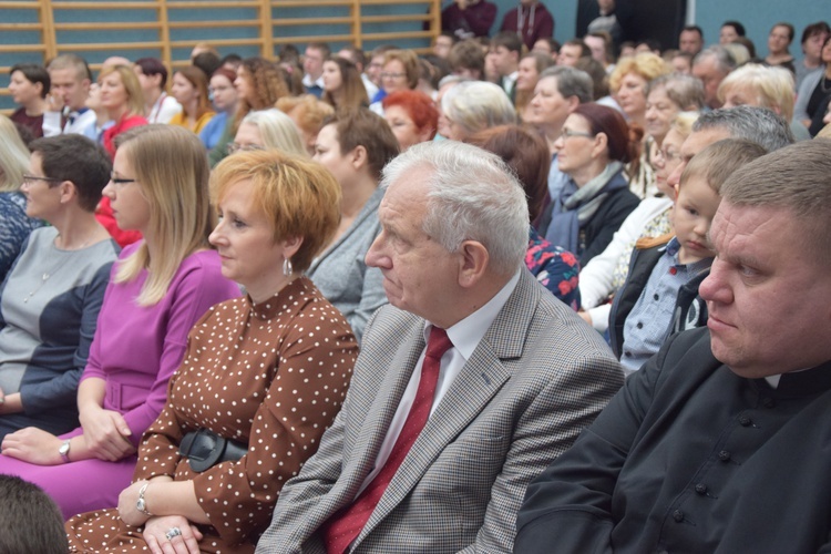 Opowieść wigilijna w Ośrodku Szkolno - Wychowawczym w Łowiczu