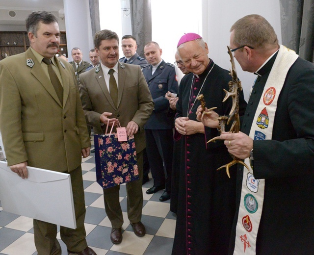 Służby mundurowe na wspólnym opłatku