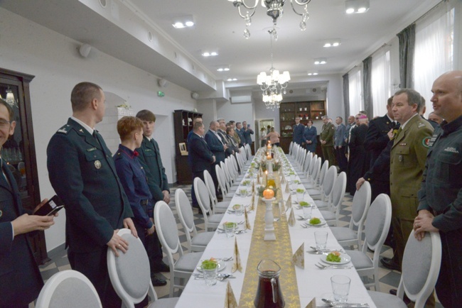 Służby mundurowe na wspólnym opłatku