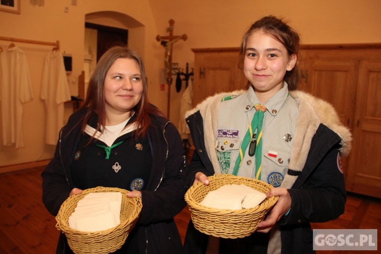 Przekazanie Betlejemskiego Światła Pokoju w Paradyżu