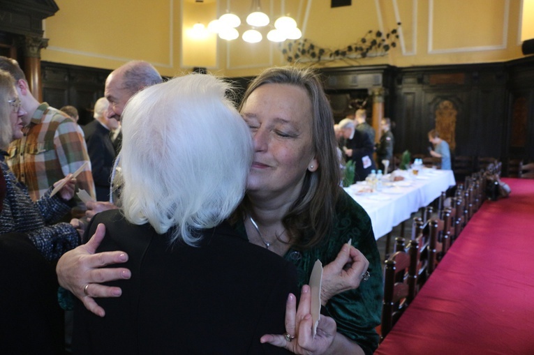Międzypokoleniowe spotkanie wigilijne kombatantów i młodzieży