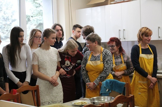 Licealiści KTK dla młodych z Ośrodka Szkolno-Wychowawczego w Żywcu