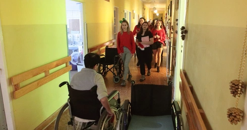 Jasełka wśród cierpiących