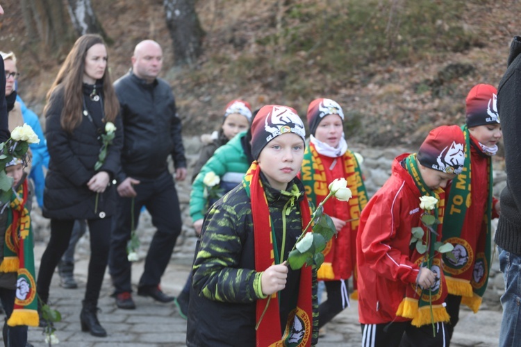 Ostatnie pożegnanie rodziny śp. Kaimów - ofiar wybuchu w Szczyrku