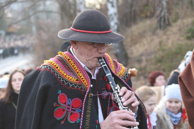 Ostatnie pożegnanie rodziny śp. Kaimów - ofiar wybuchu w Szczyrku