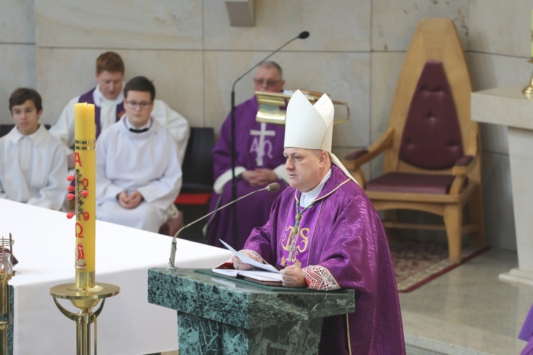 Ostatnie pożegnanie rodziny śp. Kaimów - ofiar wybuchu w Szczyrku