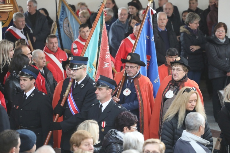 Ostatnie pożegnanie rodziny śp. Kaimów - ofiar wybuchu w Szczyrku