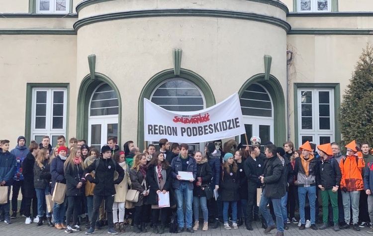 III gra miejska "Tropami Solidarności" w Bielsku-Białej