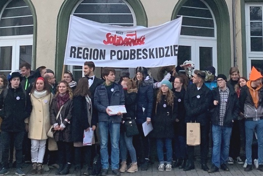 III gra miejska "Tropami Solidarności" w Bielsku-Białej